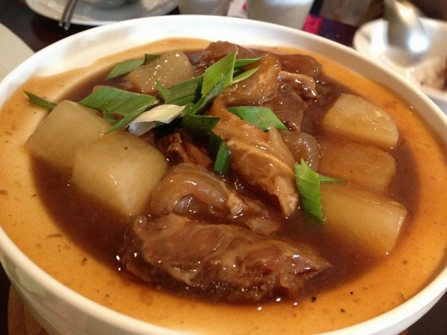 眷村牛筋腩煲