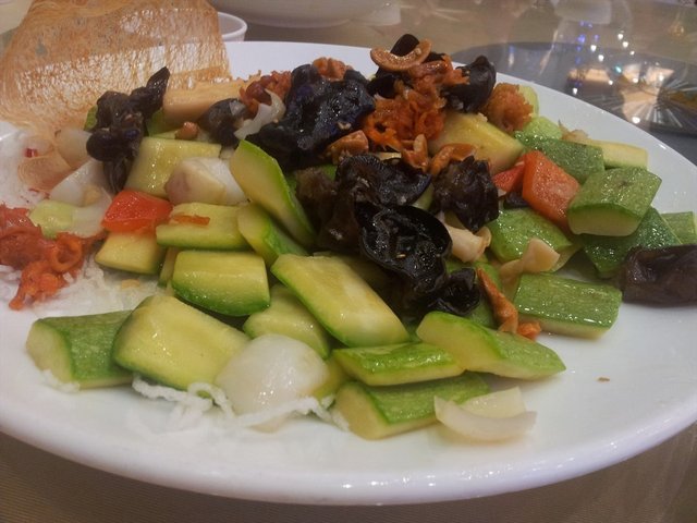 金巢翡翠珊瑚桂花蚌