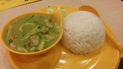 绿咖喱鸡配饭