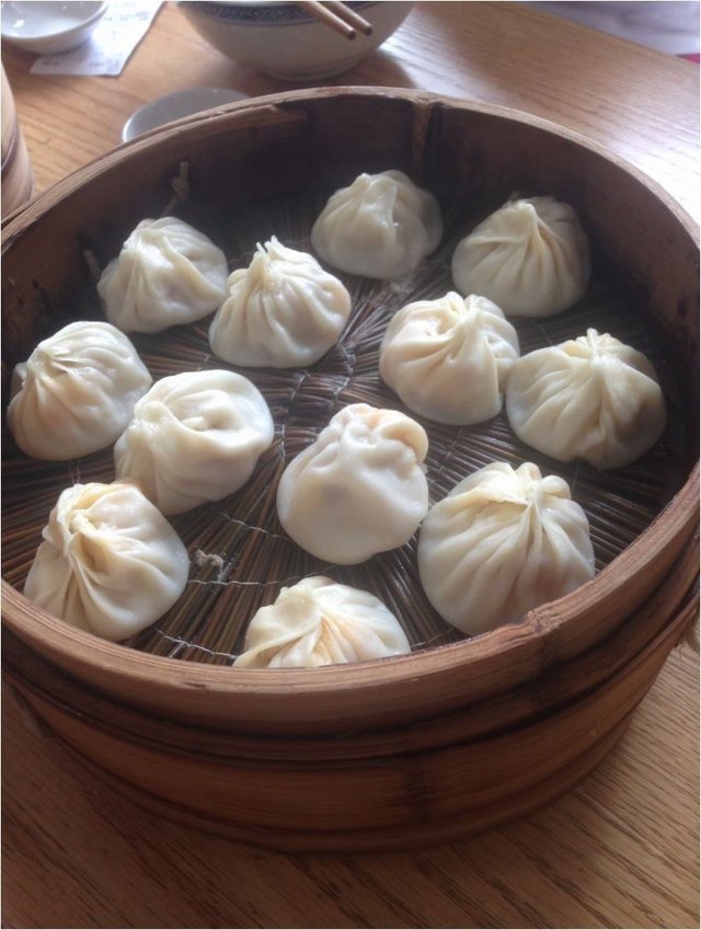 蛋黄小笼