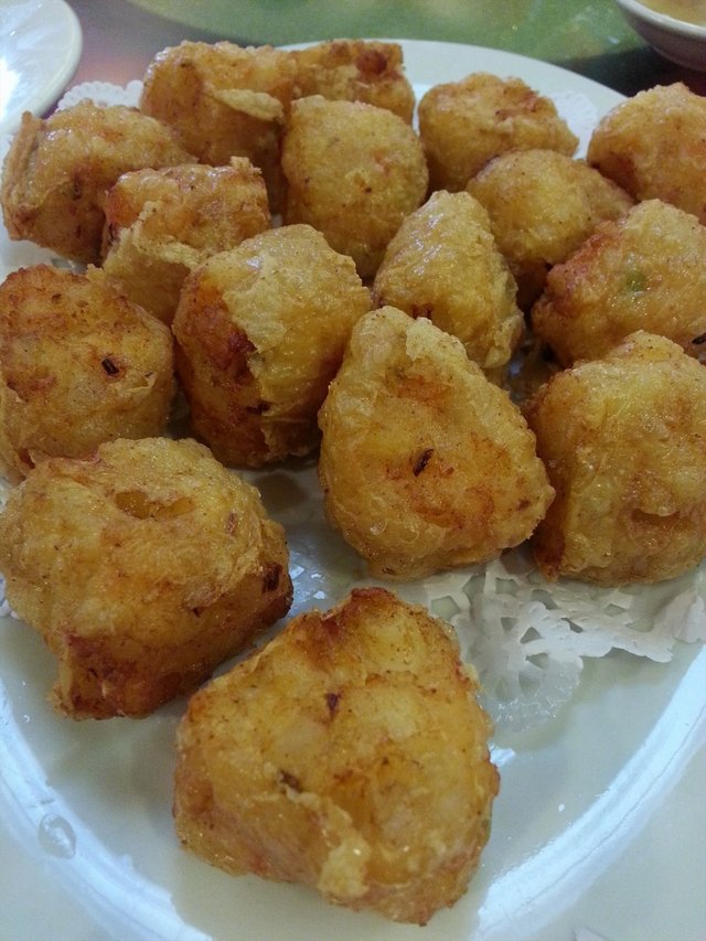 炸海鲜丸
