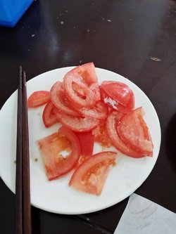 凉拌西红柿