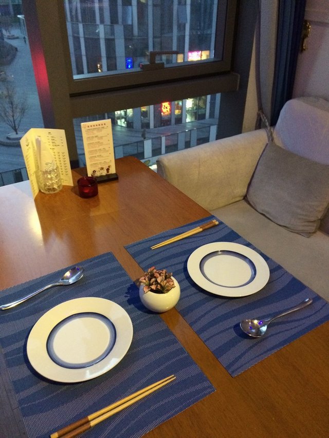 餐桌