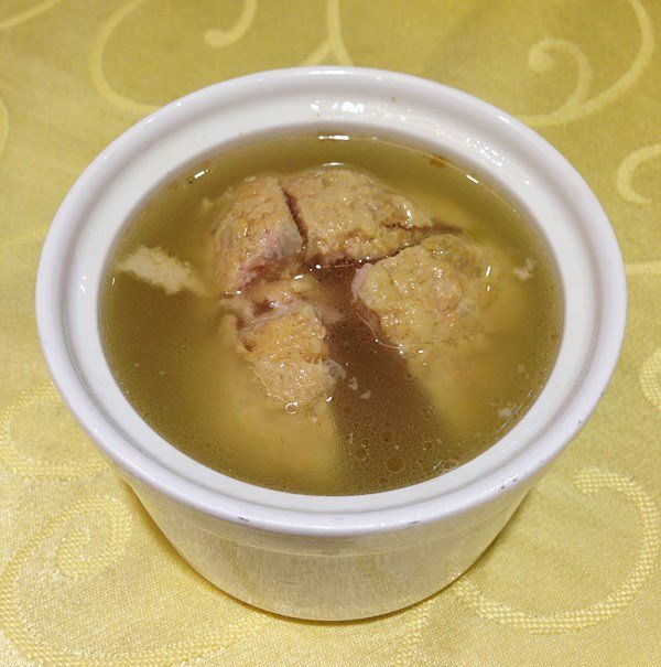 酸汤鱼米狮子头