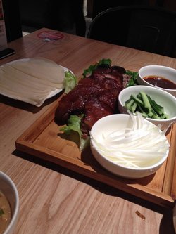 猪头肉，偏油腻