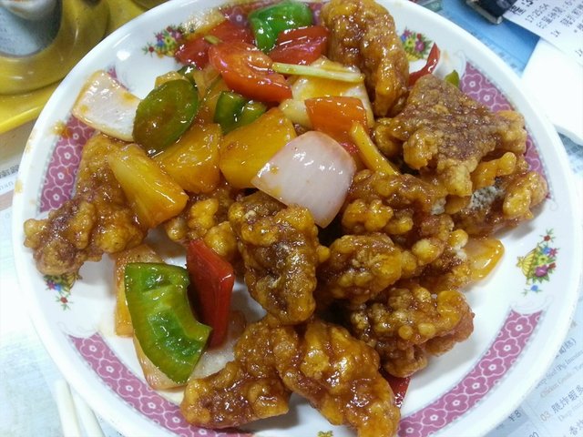 菠萝咕噜肉