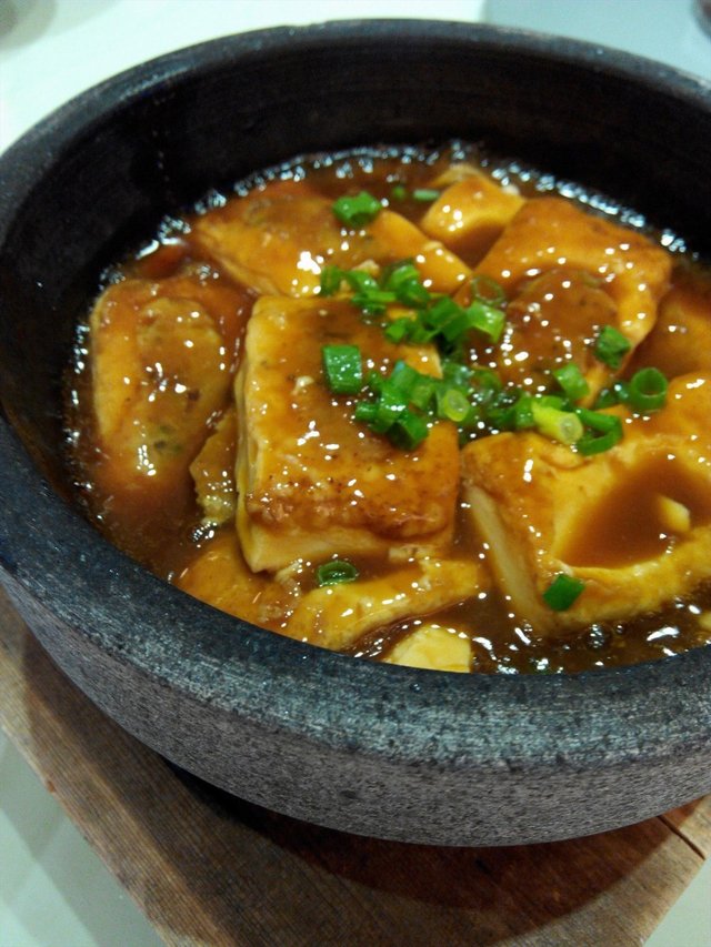 干鲍汁炆让豆腐