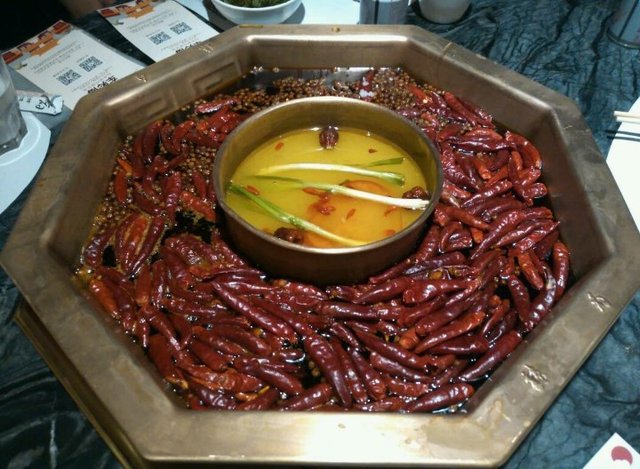 菌菇鸳鸯锅底