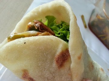 肘子春饼
