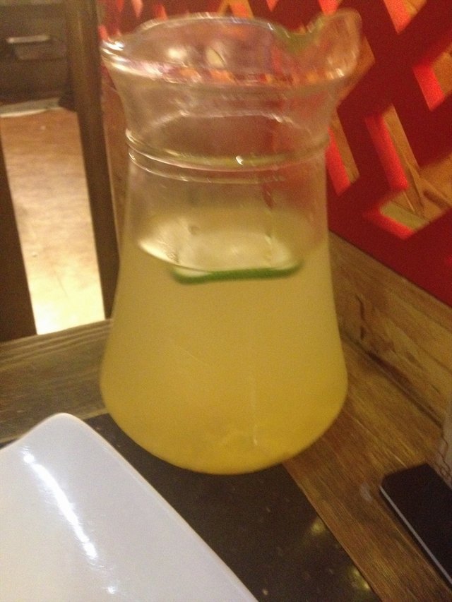 还可以，酸酸甜甜的，正好和吃火锅的油腻中和一下。