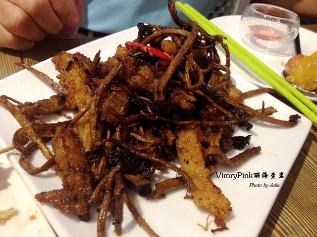 茶树菇显得太干了