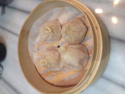 新开业来就餐就送的港式茶点，还不错哦
