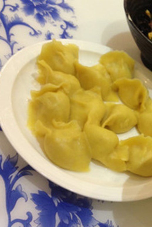 松仁玉米饺子