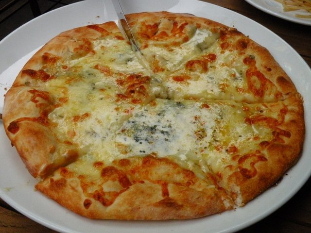 4芝士PIZZA