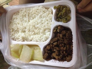 肉末盖浇饭