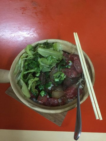 腊味煲仔饭