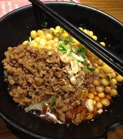 大白豌豆杂酱面