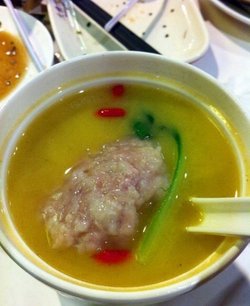蟹粉狮子头