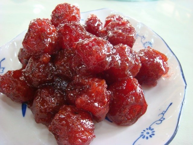 炒红果