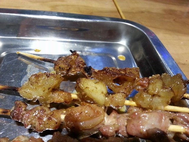 烤牛蹄筋、烤鱿鱼嘴