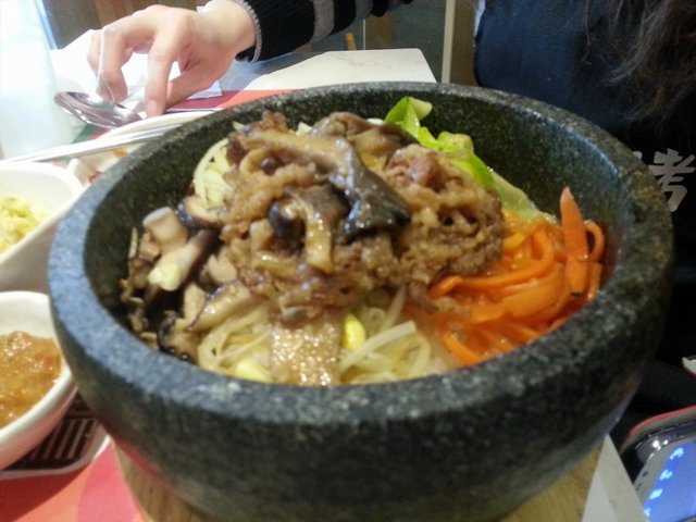 蘑菇牛肉拌饭