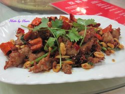 乍看以为是辣子鸡，吃口足以以假乱真
