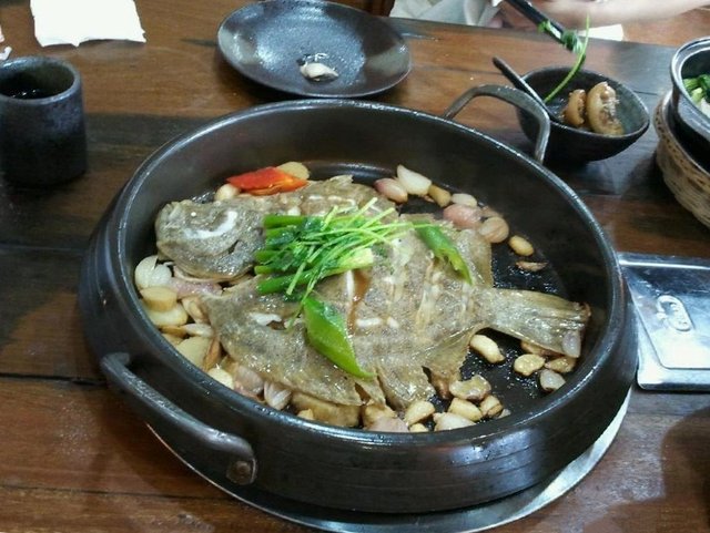 铁锅煎焗多宝鱼