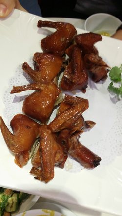 烤乳鸽