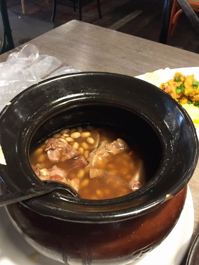猪蹄黄豆