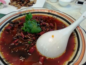 水煮牛肉
