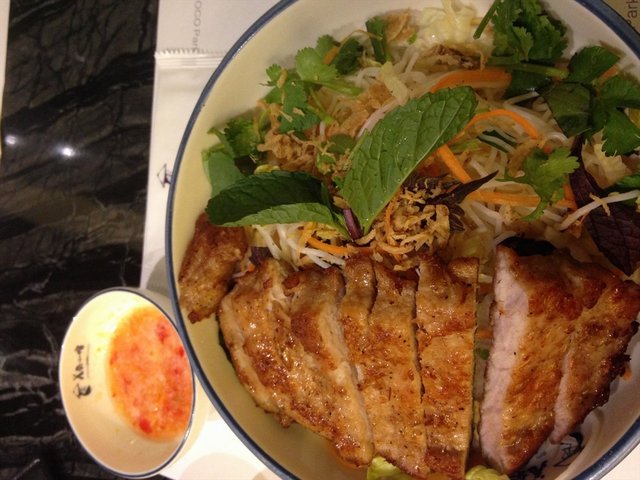 越南猪扒捞檬粉