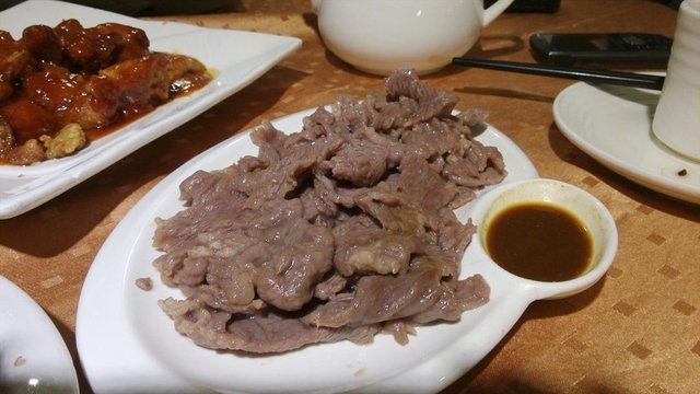 白灼牛肉