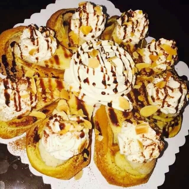 坚果冰淇淋华夫饼