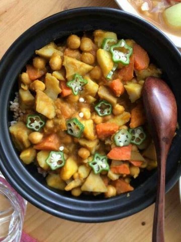 土豆胡萝卜咖喱汁拌饭