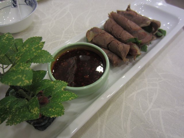 薄荷牛肉卷