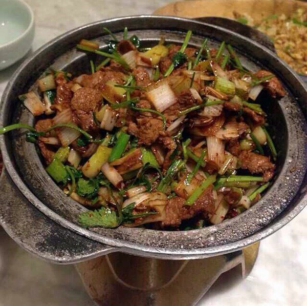 铁锅羊肉