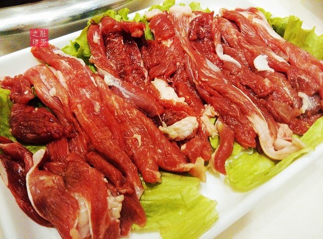 有机羊肉鲜后腿肉