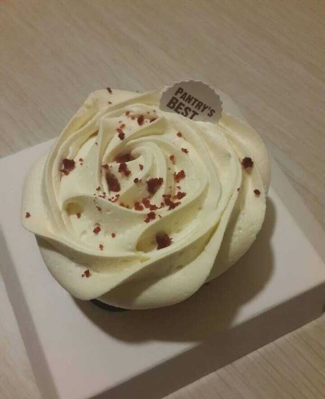 红丝绒纸杯蛋糕