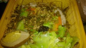 酸豆角盖饭