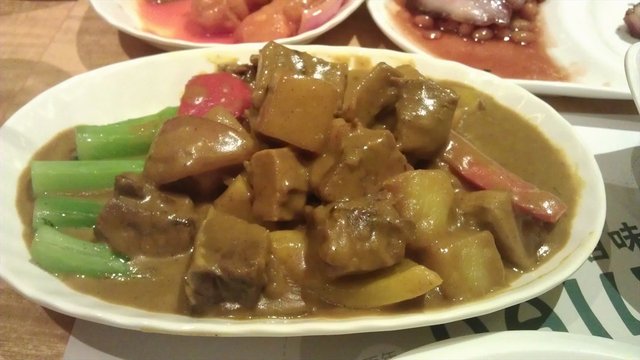 咖喱牛腩