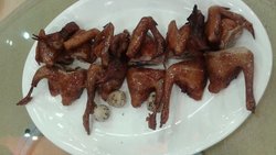红烧乳鸽