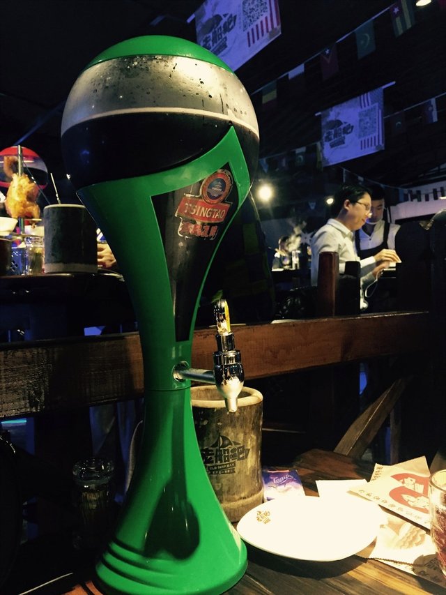 果汁来的。木有酒精~