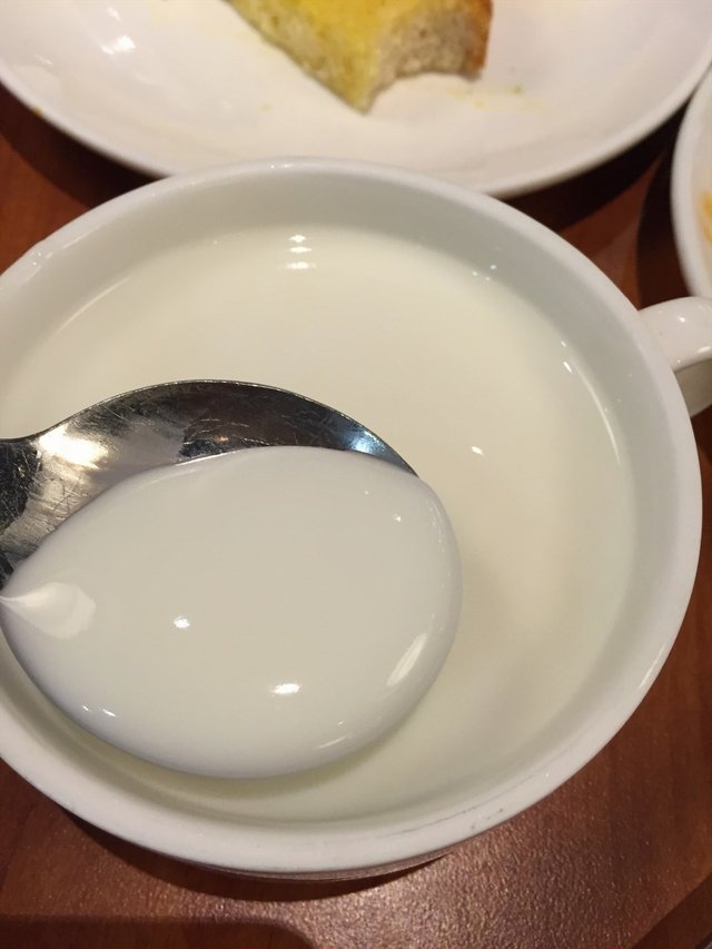 酸奶