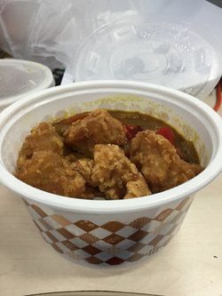 炸鸡块咖喱饭