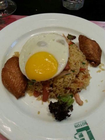 鸡翅拌炒饭