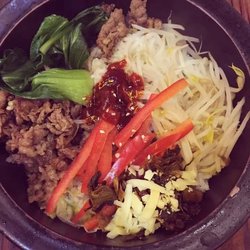 牛肉石锅拌饭