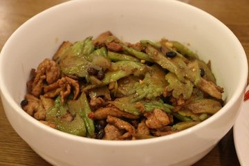 苦瓜炒肉