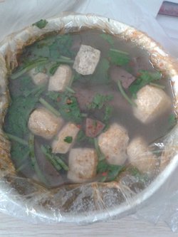 鸭血粉丝汤