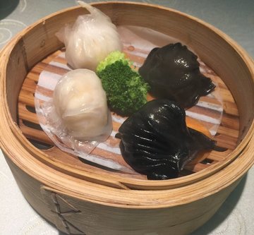 双色虾饺