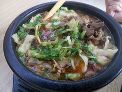 砂锅牛肉刀削面